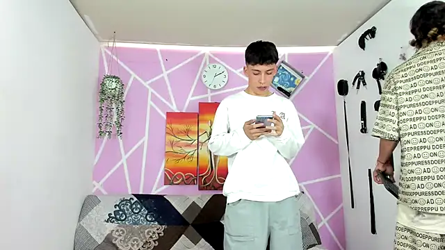 Fresahot2005 online show from 02/01/25, 07:13