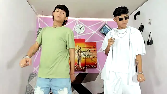 Fresahot2005 online show from 02/03/25, 07:10