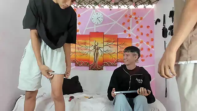 Fresahot2005 online show from 03/16/25, 07:27