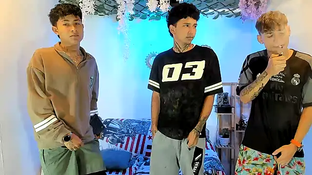 Snapshot of Fresahot2005 chatting on 11/09/25, 02:26 Fresahot2005 online show from 11/09/25, 02:26