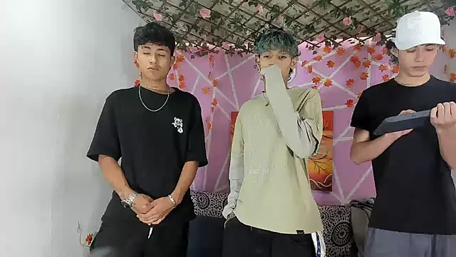 Snapshot of Fresahot2005 chatting on 11/28/25, 08:11 Fresahot2005 online show from 11/28/25, 08:11