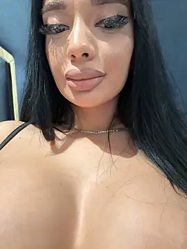 Snapshot of amirahylerr chatting on 12/08/24, 10:47 amirahylerr online show from 12/08/24, 10:47