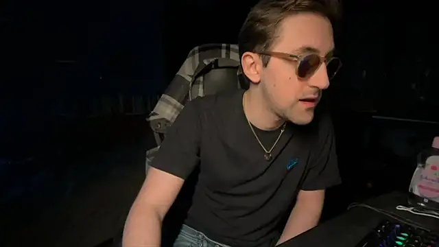 Stefisexy91 online show from 11/11/25, 09:04