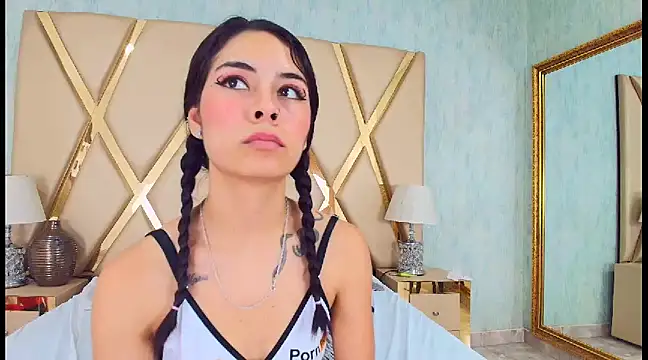 NicoleEsposito online show from 01/14/25, 04:57