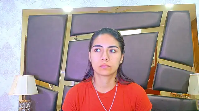 Snapshot of NicoleEsposito chatting on 11/15/25, 12:56 NicoleEsposito online show from 11/15/25, 12:56