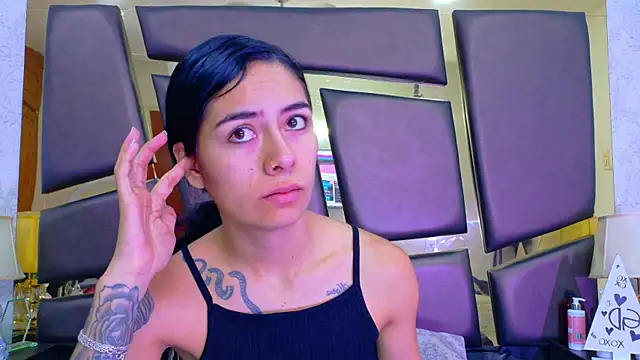 NicoleEsposito online show from 04/24/26, 12:40