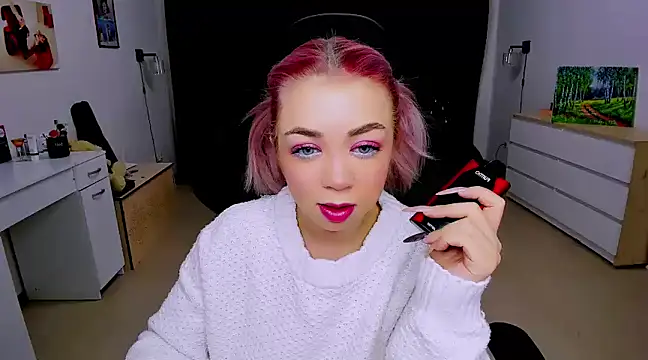 littleSiyfairy online show from 12/17/24, 06:24
