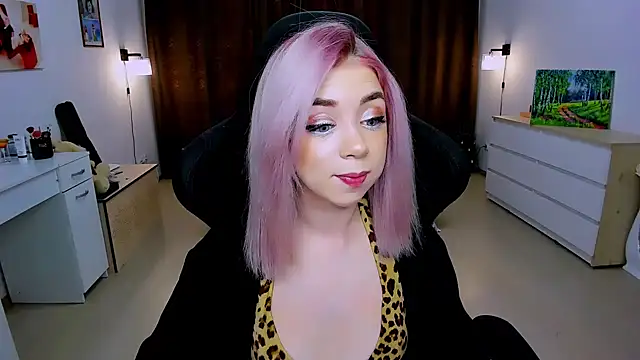littleSiyfairy online show from 12/18/24, 07:36