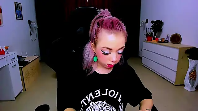 littleSiyfairy online show from 01/21/25, 06:54