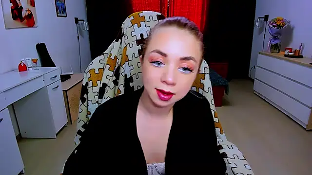 littleSiyfairy online show from 02/05/25, 09:15