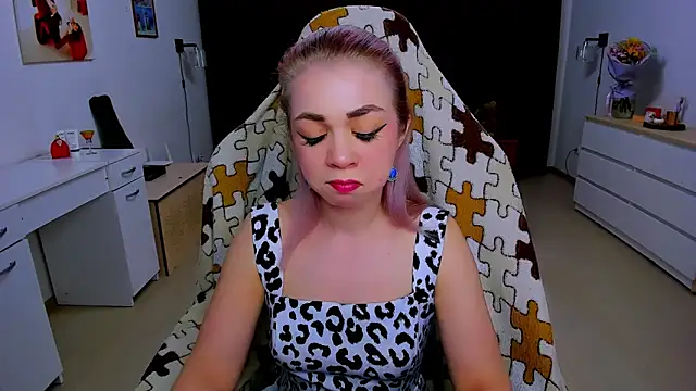 littleSiyfairy online show from 02/06/25, 02:26