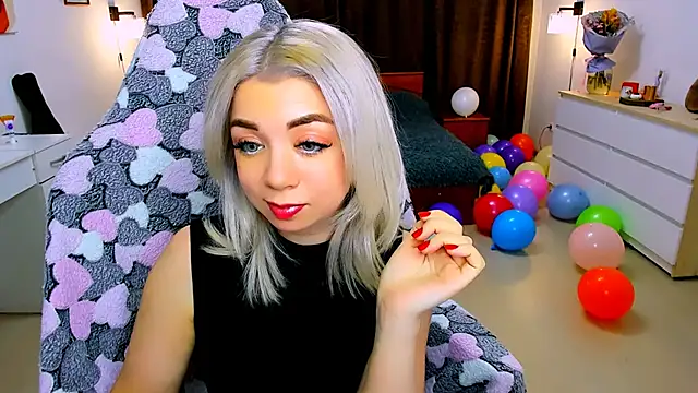 littleSiyfairy online show from 02/12/25, 02:43