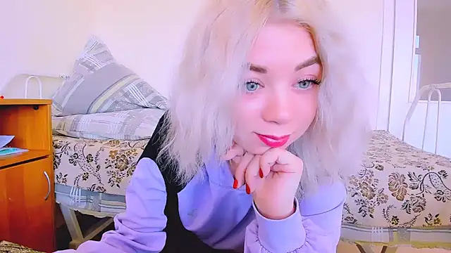littleSiyfairy online show from 02/22/25, 03:47