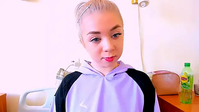 littleSiyfairy online show from 02/24/25, 11:54
