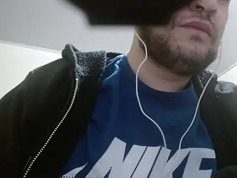 camiloking1720 online show from 09/21/25, 12:01