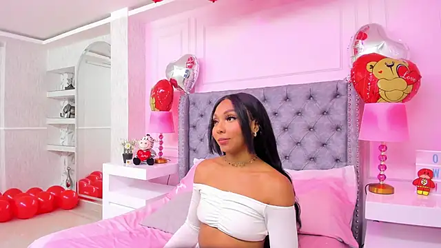 Snapshot of HaileeRoberts chatting on 02/17/25, 12:38 HaileeRoberts online show from 02/17/25, 12:38