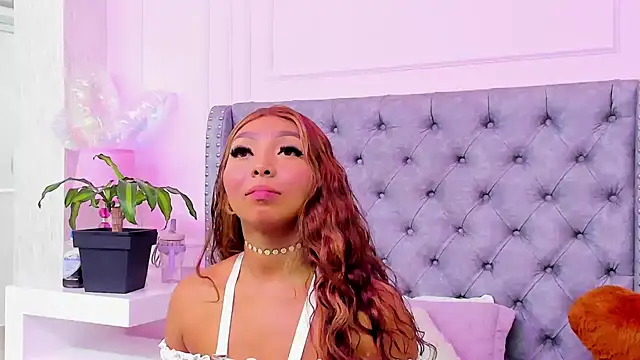 HaileeRoberts online show from 05/11/26, 12:33