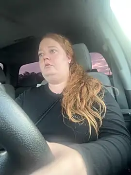 Snapshot of Sierra_bbyx chatting on 12/26/24, 01:21 Sierra bbyx online show from 12/26/24, 01:21