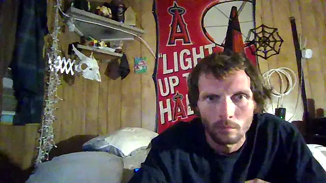 luke thighwalker2469 online show from 01/01/25, 09:52