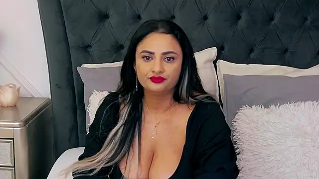 MayaJansen online show from 12/27/24, 12:07