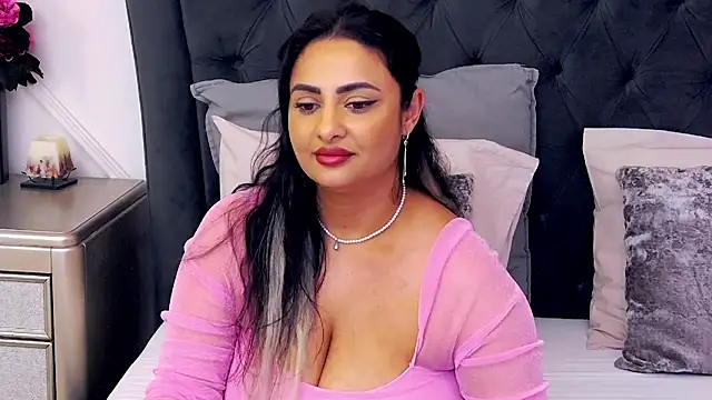 MayaJansen online show from 01/12/25, 05:56