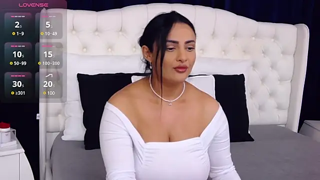 MayaJansen online show from 02/17/25, 06:26