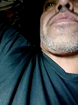 Snapshot of rodrig6987_1 chatting on 10/23/25, 02:44 rodrig6987 1 online show from 10/23/25, 02:44