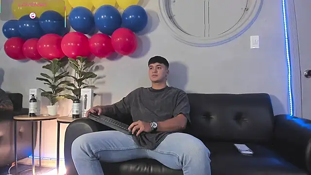 Cristopher strong online show from 06/09/26, 01:45