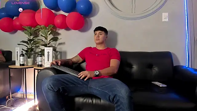 Cristopher strong online show from 06/12/26, 12:15