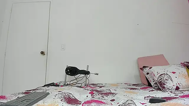 antonella bonne online show from 03/11/25, 07:14