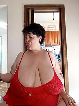 Snapshot of Sole_Love chatting on 10/23/25, 07:12 Sole Love online show from 10/23/25, 07:12