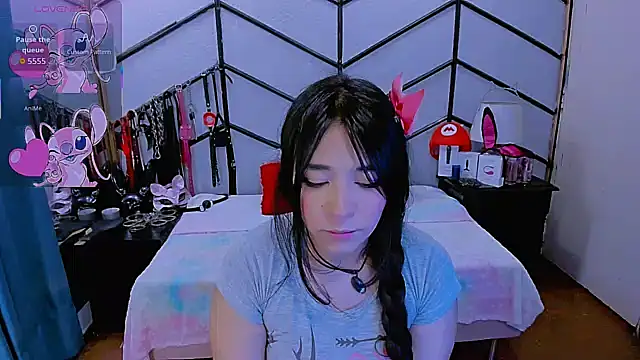 Snapshot of AlanaLuck chatting on 11/25/25, 07:25 AlanaLuck online show from 11/25/25, 07:25