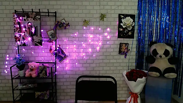 Darina M  online show from 01/25/25, 09:04