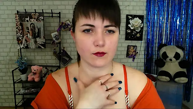 Darina M  online show from 01/30/25, 05:52