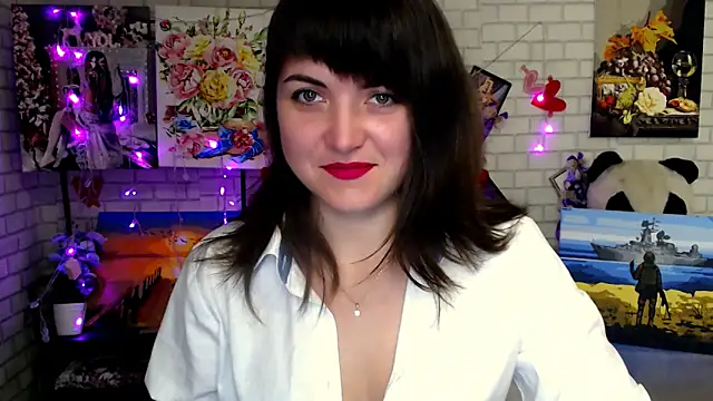 Darina M  online show from 10/24/25, 04:42