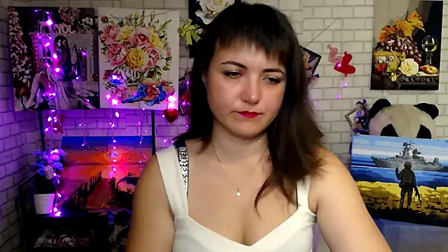 Darina M  online show from 11/06/25, 05:30