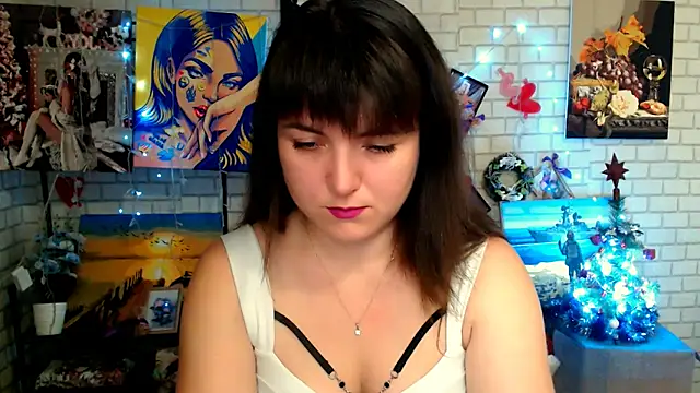 Snapshot of Darina_M_ chatting on 12/20/25, 06:09 Darina M online show from 12/20/25, 06:09