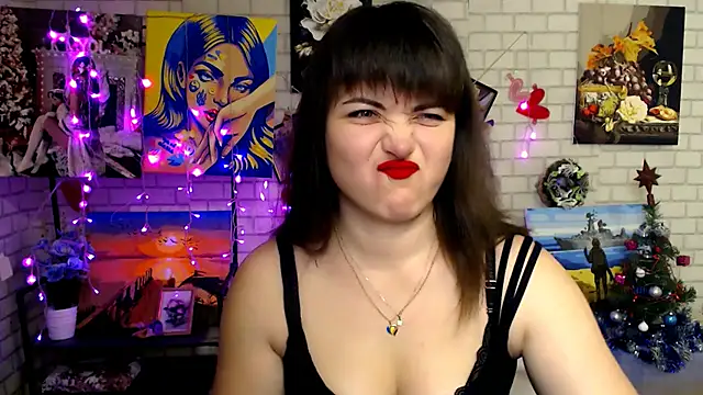 Snapshot of Darina_M_ chatting on 01/07/26, 05:21 Darina M online show from 01/07/26, 05:21