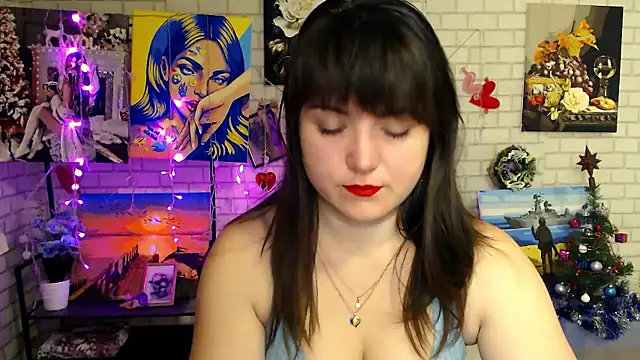 Snapshot of Darina_M_ chatting on 01/18/26, 05:44 Darina M online show from 01/18/26, 05:44