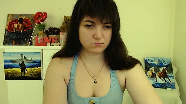 Snapshot of Darina_M_ chatting on 03/06/26, 04:42 Darina M online show from 03/06/26, 04:42