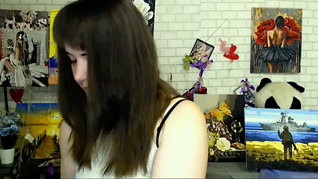 Snapshot of Darina_M_ chatting on 03/17/26, 05:44 Darina M online show from 03/17/26, 05:44