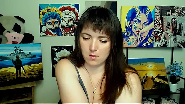 Snapshot of Darina_M_ chatting on 05/27/26, 04:31 Darina M online show from 05/27/26, 04:31