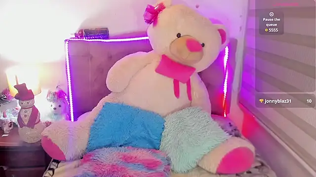  EmiRhodes online show from 12/23/24, 04:01