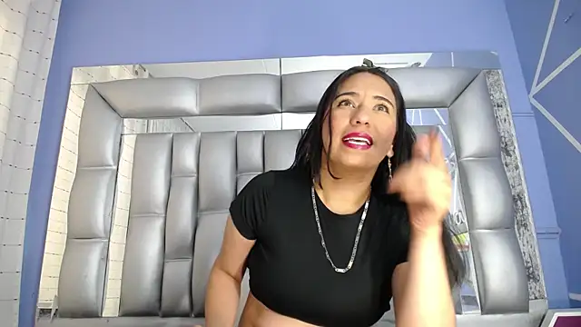 angelina ny online show from 02/03/25, 07:42