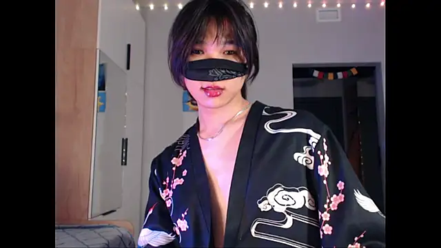 Snapshot of yukitori_2 chatting on 03/15/25, 10:24 yukitori 2 online show from 03/15/25, 10:24