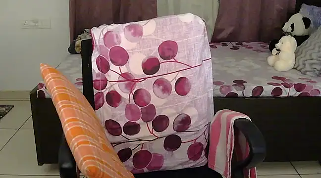sanam rose online show from 02/17/25, 03:20