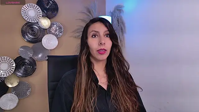 luna willians online show from 07/16/26, 08:26