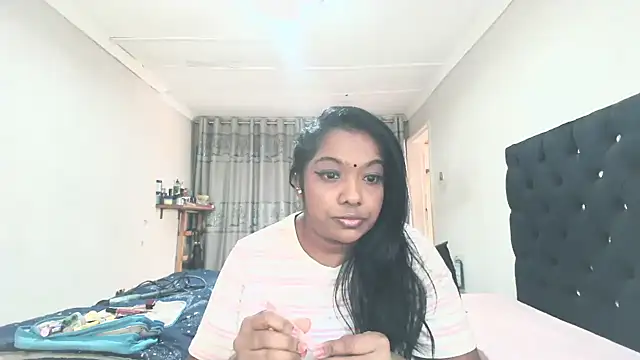 Indianmayaxoxo online show from 07/27/26, 06:53