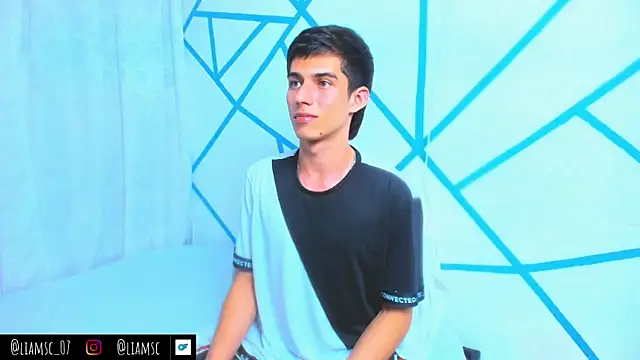 liam scott77 online show from 10/30/25, 02:13