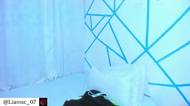 liam scott77 online show from 12/02/25, 11:11